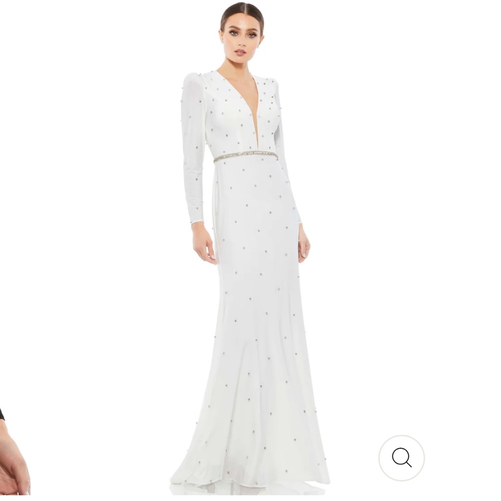 Mac Duggal BELTED JEWEL ENCRUSTED PLUNGE NECK LONG SLEEVE GOWN Size 12